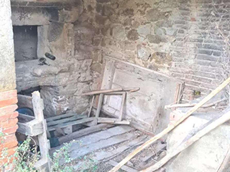 Immagine 21 di Casa indipendente in vendita  in moncioni a Montevarchi