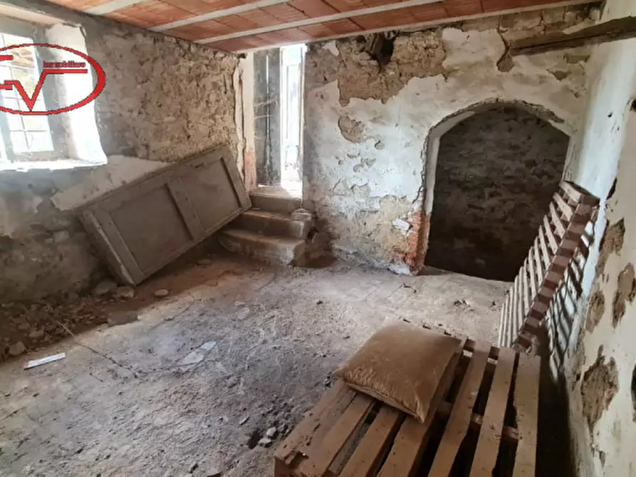 Immagine 22 di Casa indipendente in vendita  in moncioni a Montevarchi