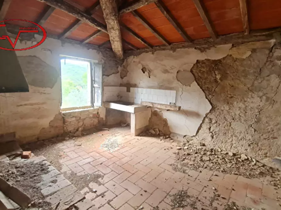 Immagine 25 di Casa indipendente in vendita  in moncioni a Montevarchi