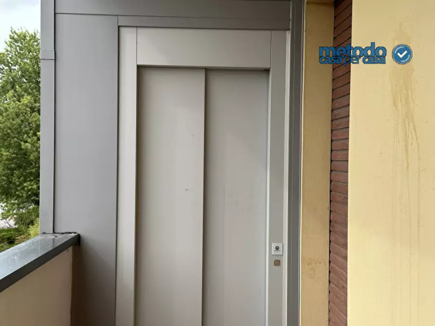 Immagine 21 di Ufficio in vendita  a Rovigo