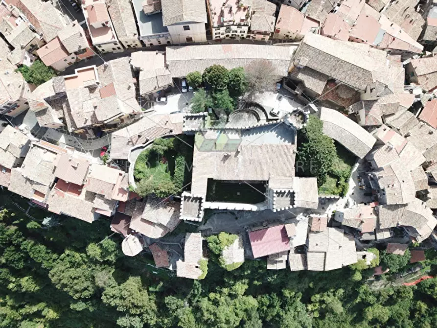 Immagine 10 di Palazzo in vendita  in Piazza Di Corte a Ciciliano