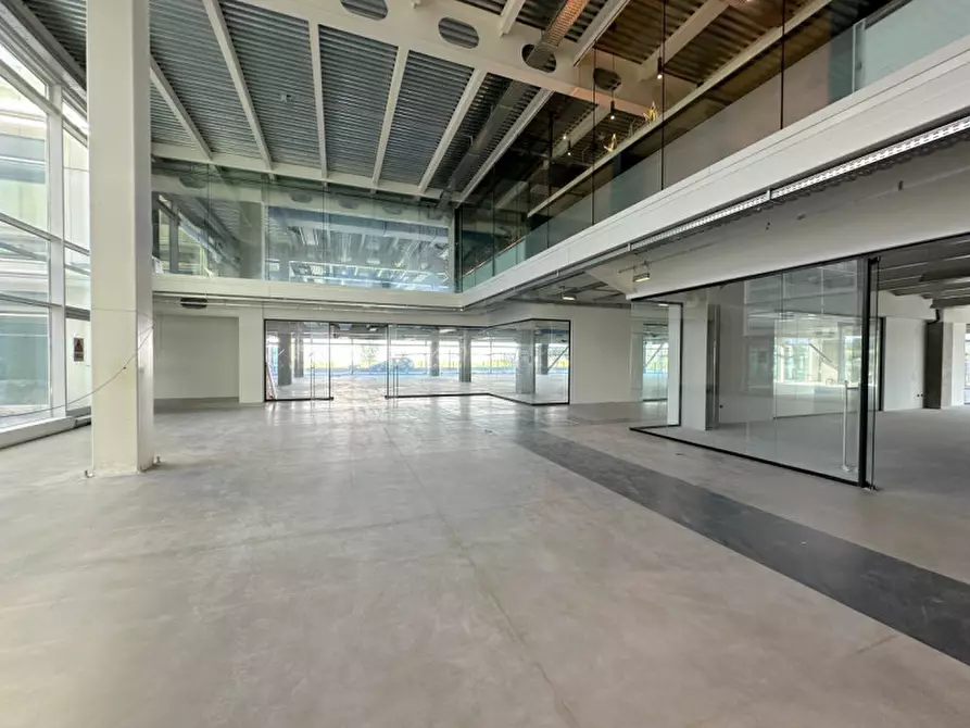 Immagine 3 di Ufficio in affitto  in Via Perteselle a San Martino Di Lupari