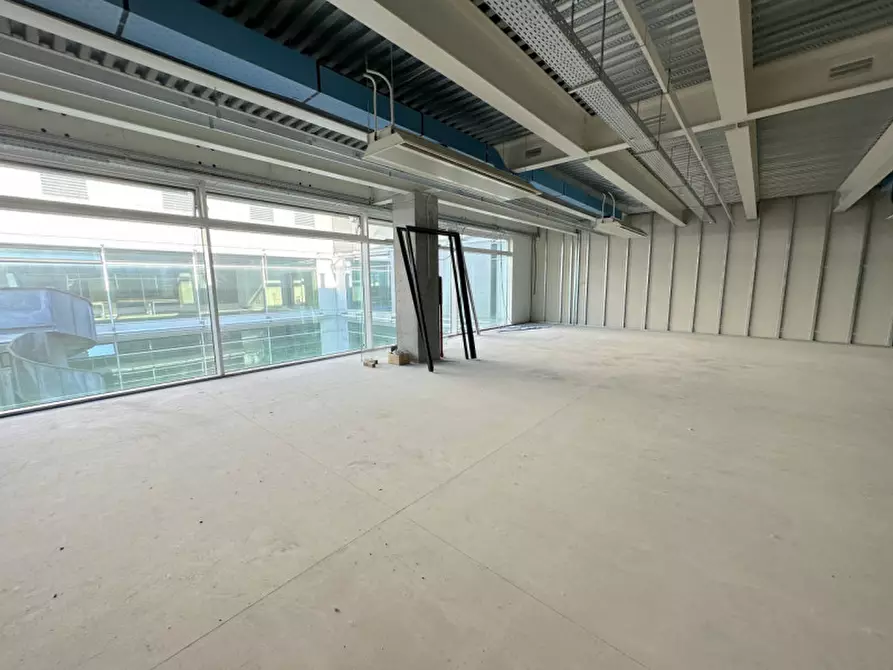 Immagine 1 di Ufficio in affitto  in Via Perteselle a San Martino Di Lupari