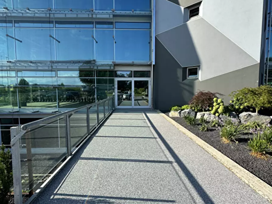 Immagine 3 di Ufficio in affitto  in Via Perteselle a San Martino Di Lupari