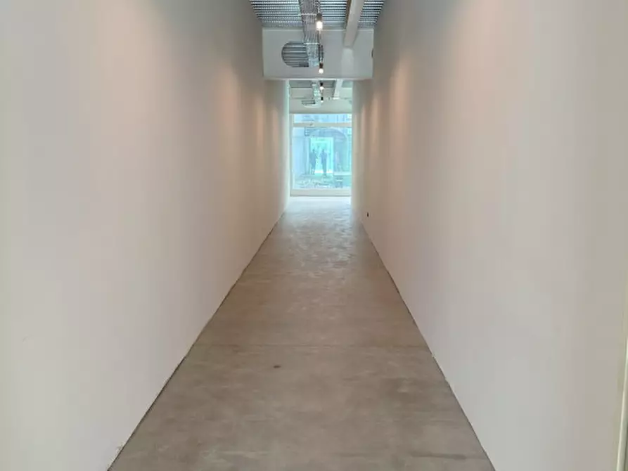 Immagine 12 di Ufficio in affitto  in Via Perteselle a San Martino Di Lupari