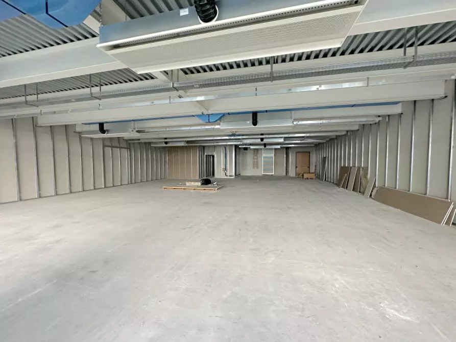 Immagine 14 di Ufficio in affitto  in Via Perteselle a San Martino Di Lupari