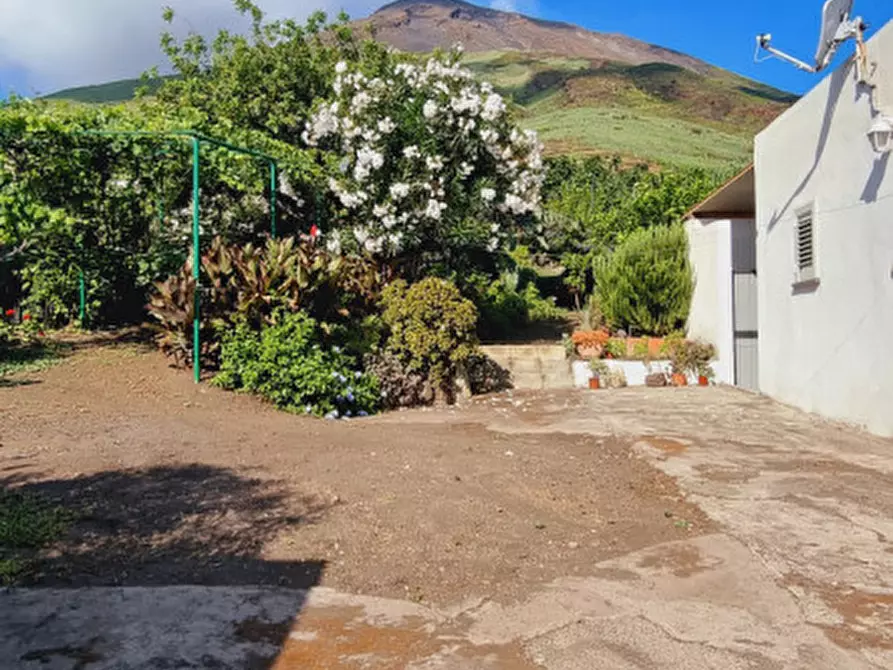 Immagine 25 di Casa indipendente in vendita  in Via Francrsco Natoli snc a Lipari