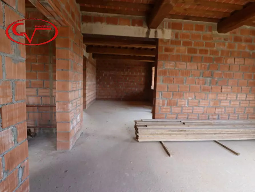 Immagine 6 di Villa in vendita  in San Martino a Bucine