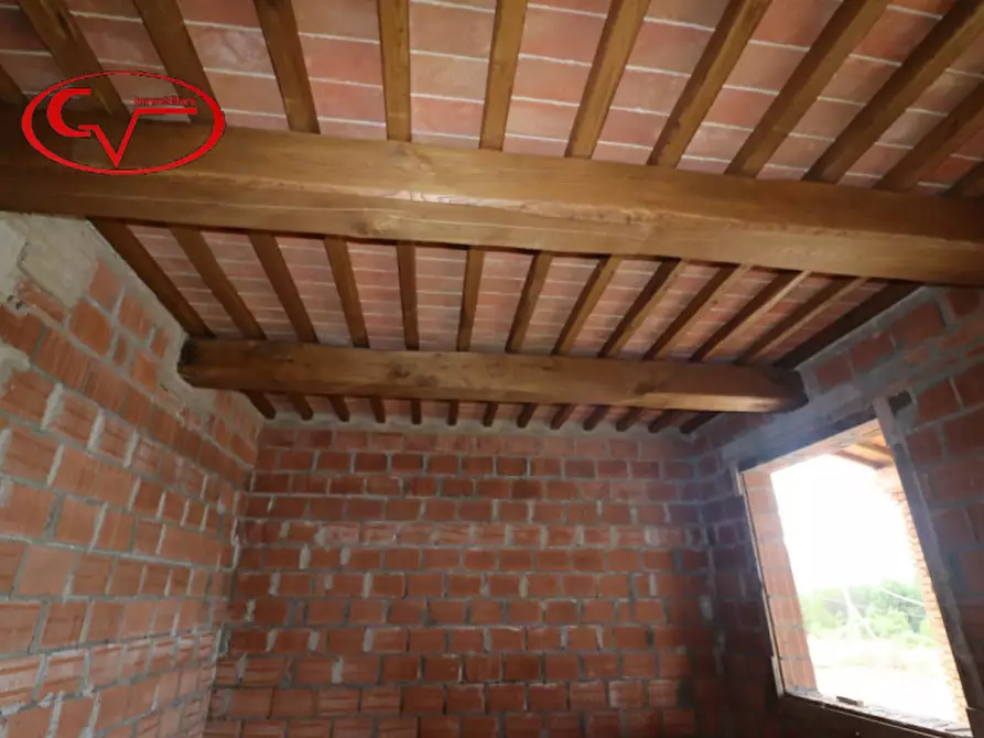 Immagine 9 di Villa in vendita  in San Martino a Bucine