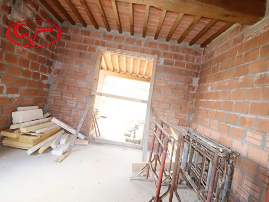 Immagine 18 di Villa in vendita  in San Martino a Bucine