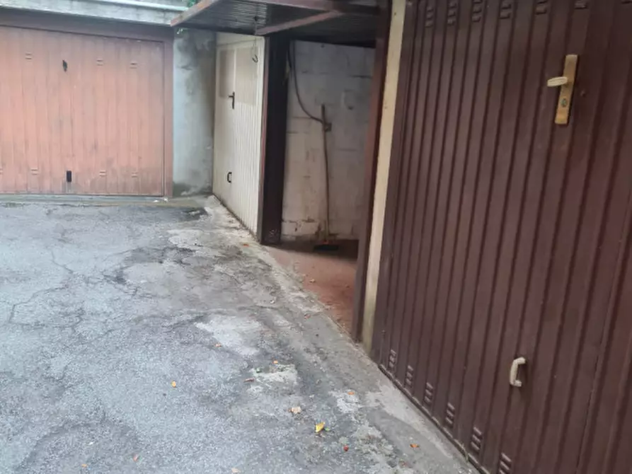Immagine 3 di Garage in vendita  in via ponte albano a Sasso Marconi