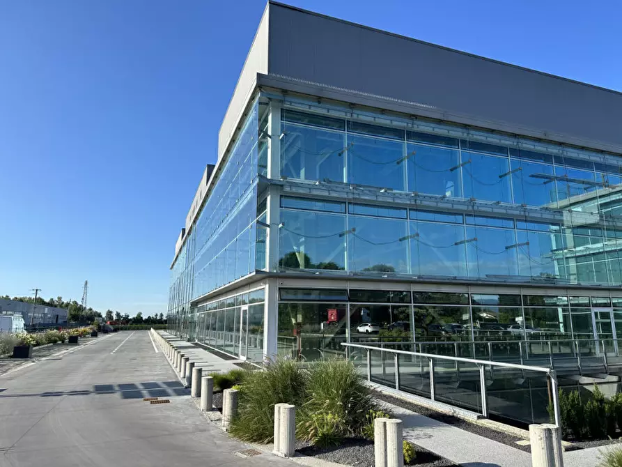 Immagine 7 di Ufficio in affitto  in Via Perteselle a San Martino Di Lupari