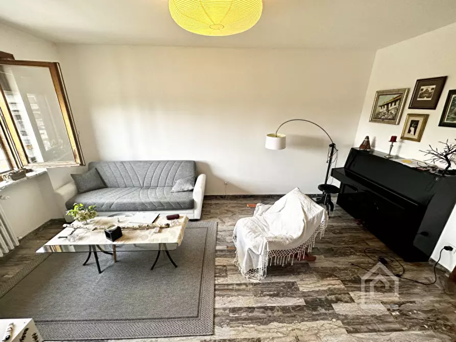 Immagine 1 di Appartamento in vendita  in Via Mazze 37 a Chivasso
