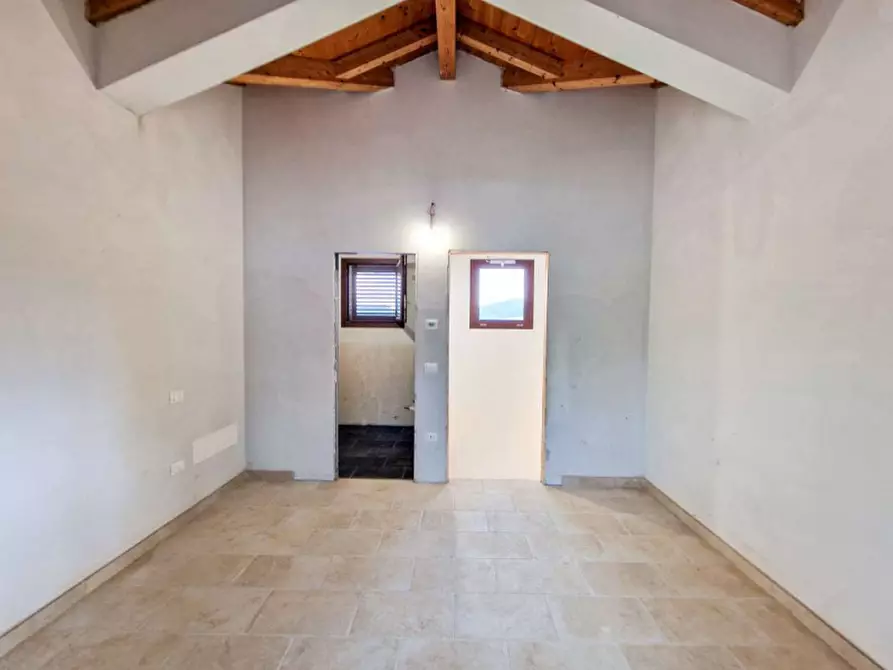 Immagine 10 di Casa indipendente in vendita  in via Villa Colombara a Acqualagna