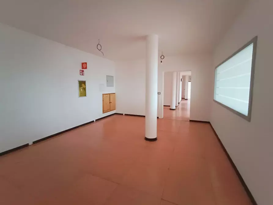 Immagine 17 di Ufficio in affitto  in via Avogadro a Bolzano