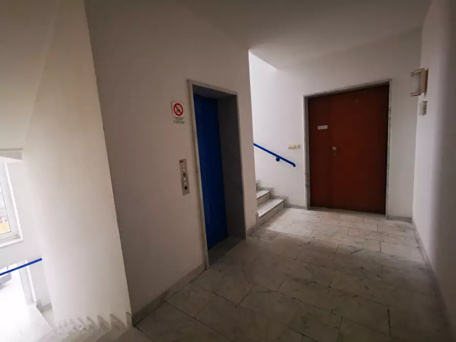 Immagine 21 di Ufficio in affitto  in via Avogadro a Bolzano