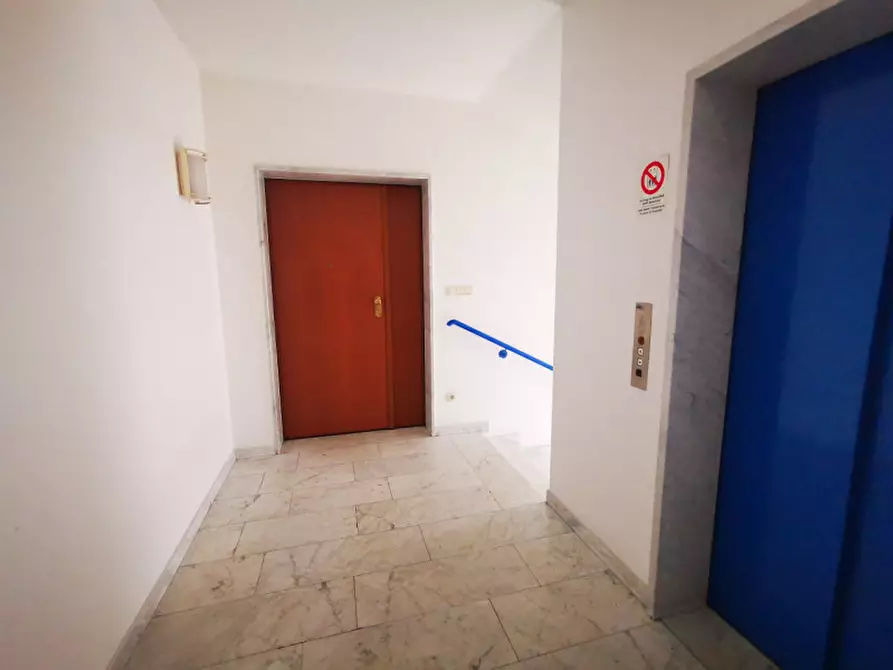 Immagine 22 di Ufficio in affitto  in via Avogadro a Bolzano