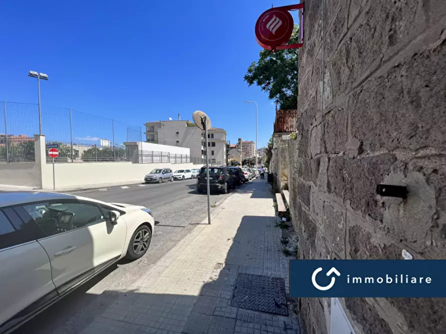 Immagine 1 di Attività commerciale in affitto  in Via Attilio Deffenu a Sassari