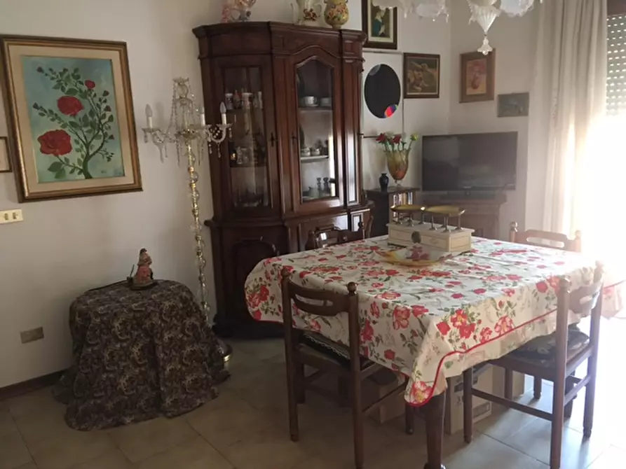Immagine 1 di Appartamento in vendita  in Via Alfieri Mira a Mira
