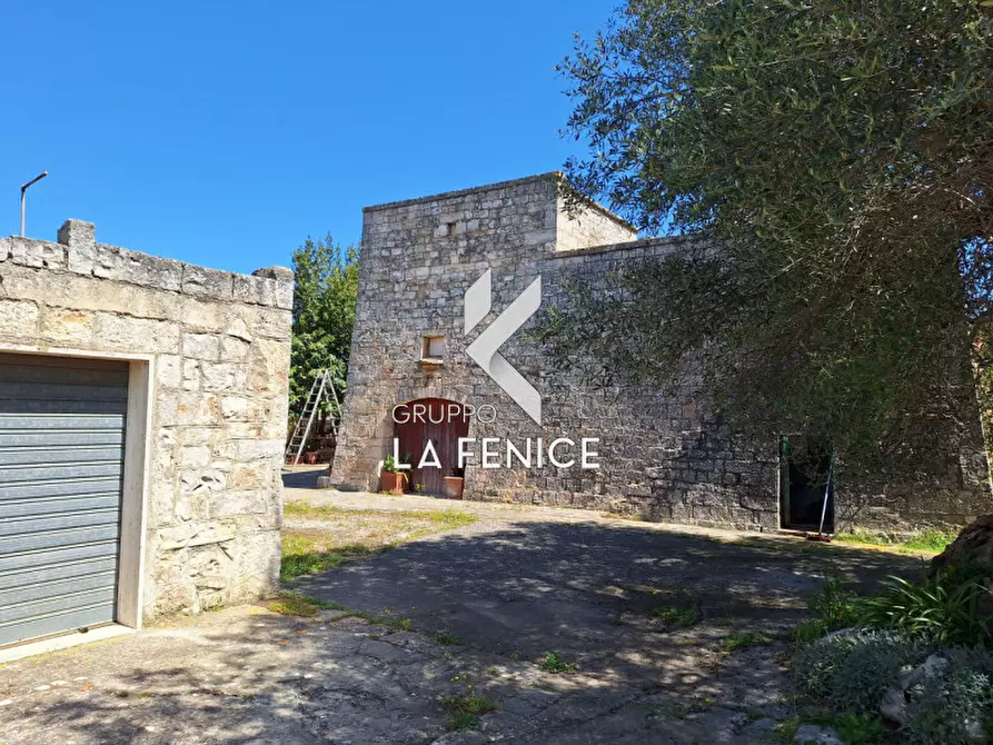 Immagine 17 di Rustico / casale in vendita  in contrada Muso Rosso a Locorotondo