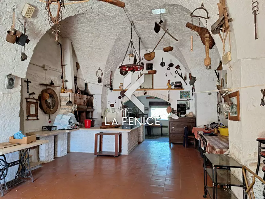 Immagine 37 di Rustico / casale in vendita  in contrada Muso Rosso a Locorotondo