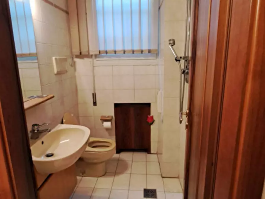 Immagine 3 di Ufficio in affitto  in via zambeccari a Vicenza