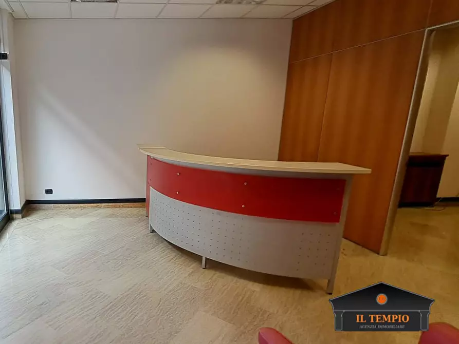 Immagine 9 di Ufficio in affitto  in via zambeccari a Vicenza