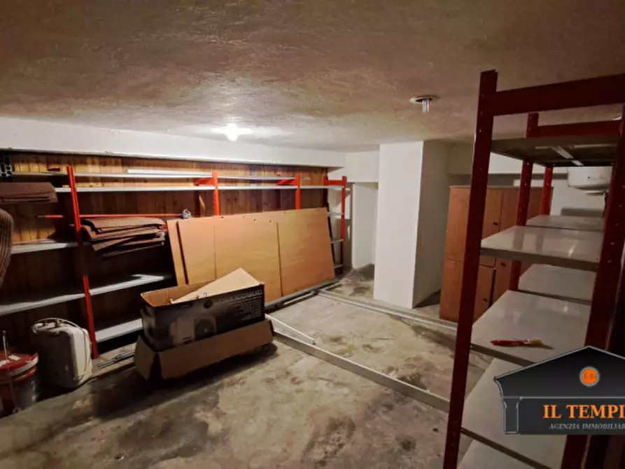 Immagine 11 di Ufficio in affitto  in via zambeccari a Vicenza