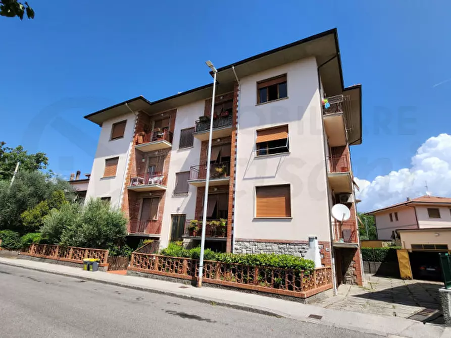 Immagine 1 di Palazzo in vendita  in via ginetto calamandrei a Montecatini Terme