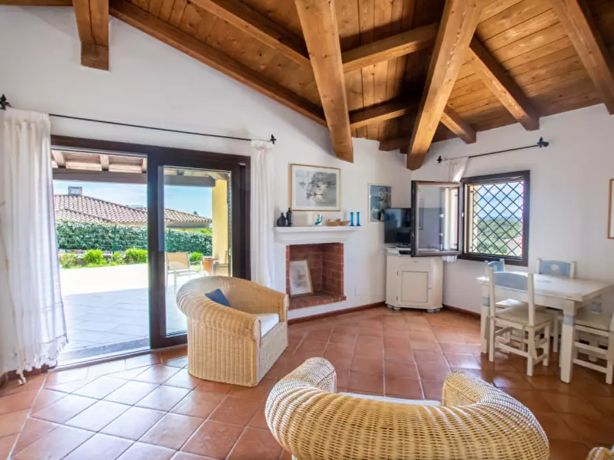 Immagine 2 di Villetta a schiera in vendita  a Golfo Aranci