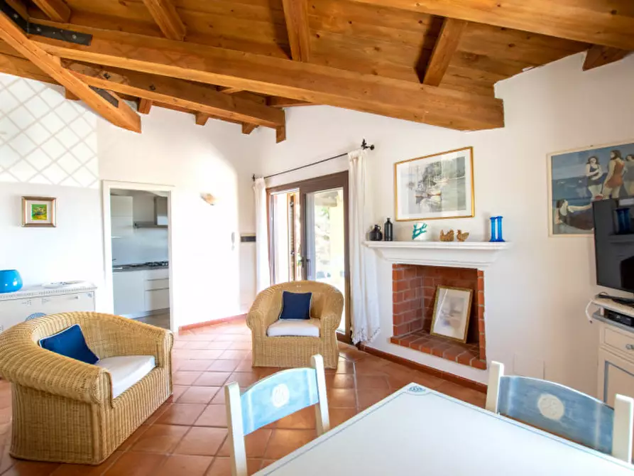 Immagine 5 di Villetta a schiera in vendita  a Golfo Aranci