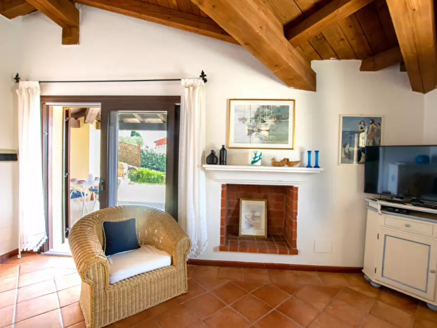 Immagine 6 di Villetta a schiera in vendita  a Golfo Aranci