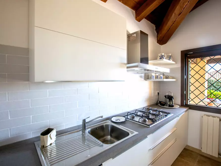 Immagine 10 di Villetta a schiera in vendita  a Golfo Aranci