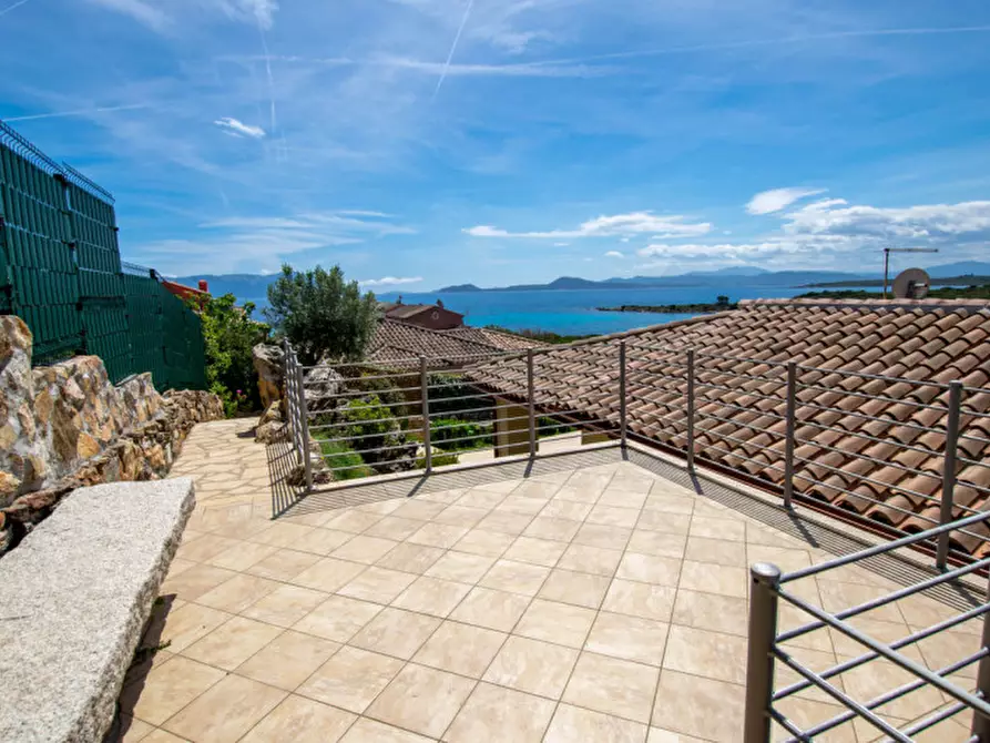 Immagine 24 di Villetta a schiera in vendita  a Golfo Aranci