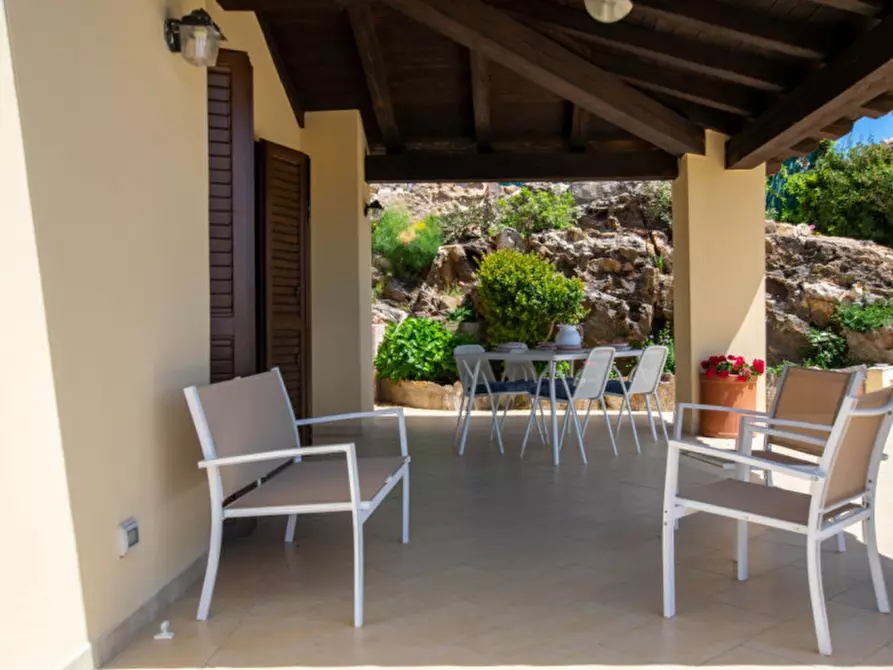 Immagine 26 di Villetta a schiera in vendita  a Golfo Aranci