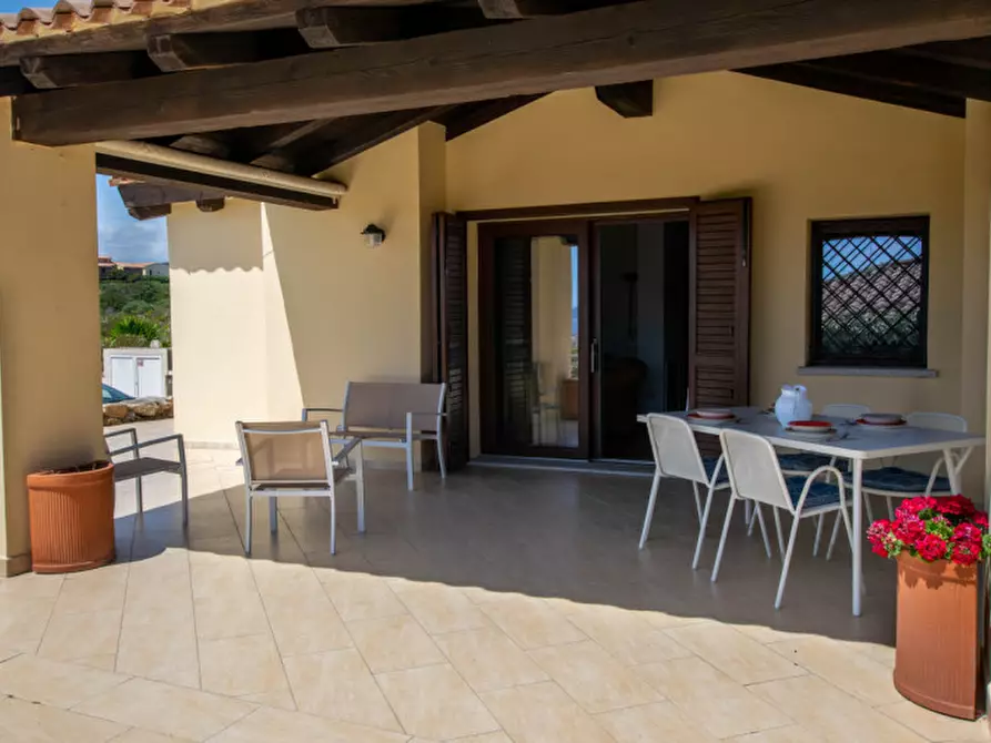 Immagine 28 di Villetta a schiera in vendita  a Golfo Aranci