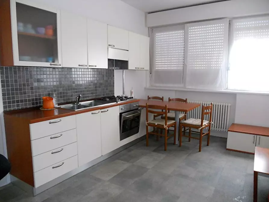 Immagine 1 di Appartamento in affitto  in Via Taramelli a Trento