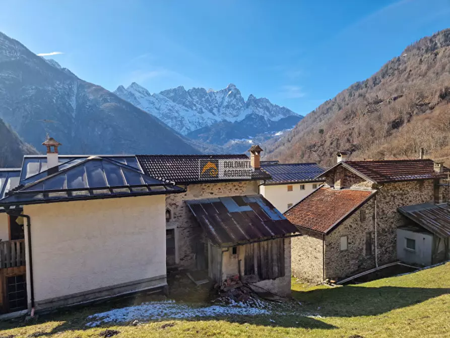 Immagine 8 di Casa bifamiliare in vendita  in Località Lambroi a Gosaldo