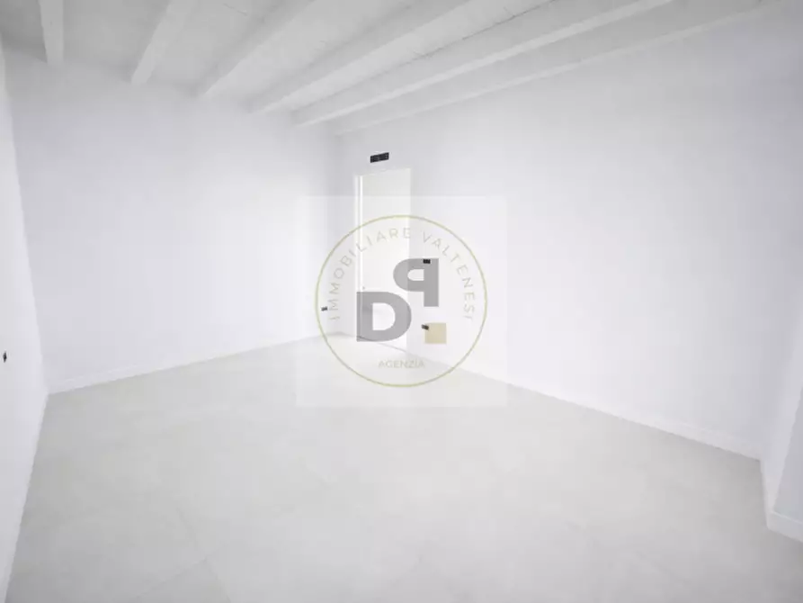 Immagine 5 di Appartamento in vendita  in via don angelo merici a Manerba Del Garda