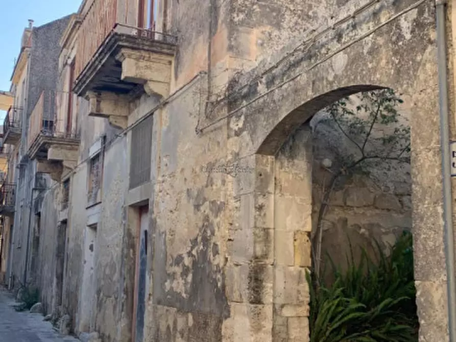 Immagine 1 di Casa indipendente in vendita  in vico abita a Modica