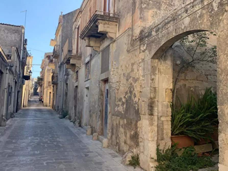 Immagine 14 di Casa indipendente in vendita  in vico abita a Modica