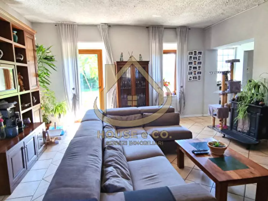 Immagine 6 di Villa in vendita  in ZEME CENTRO a Zeme