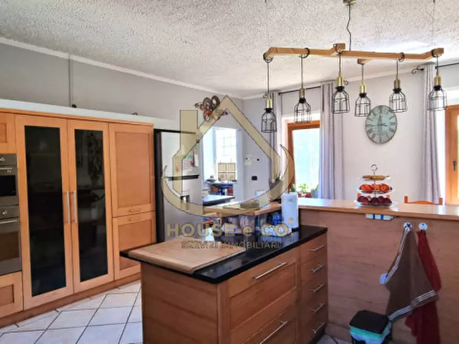 Immagine 7 di Villa in vendita  in ZEME CENTRO a Zeme