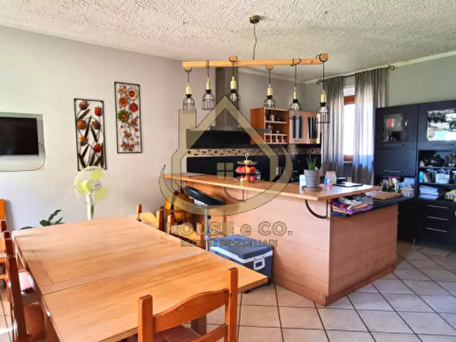 Immagine 10 di Villa in vendita  in ZEME CENTRO a Zeme