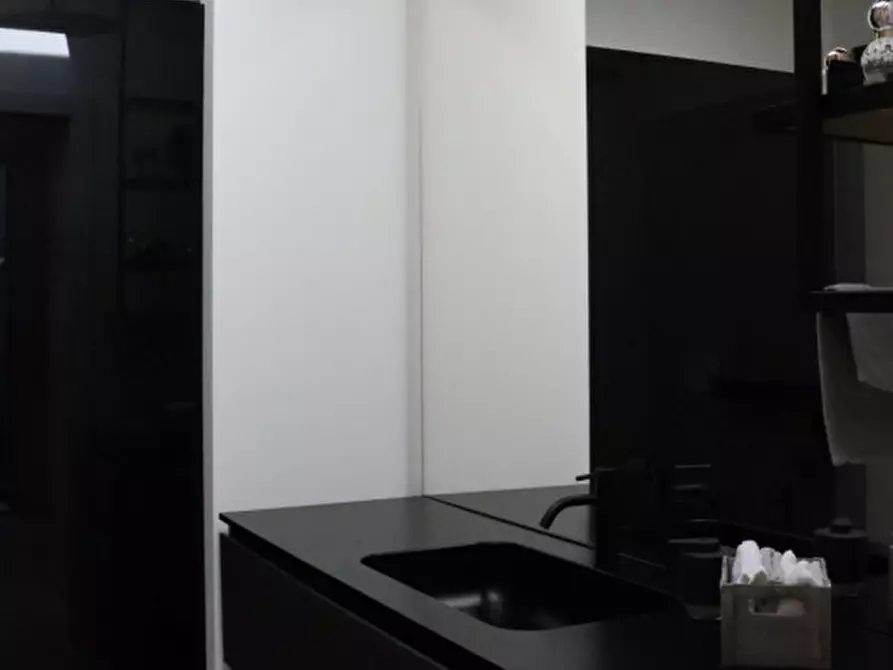 Immagine 19 di Casa trifamiliare in vendita  a Venezia