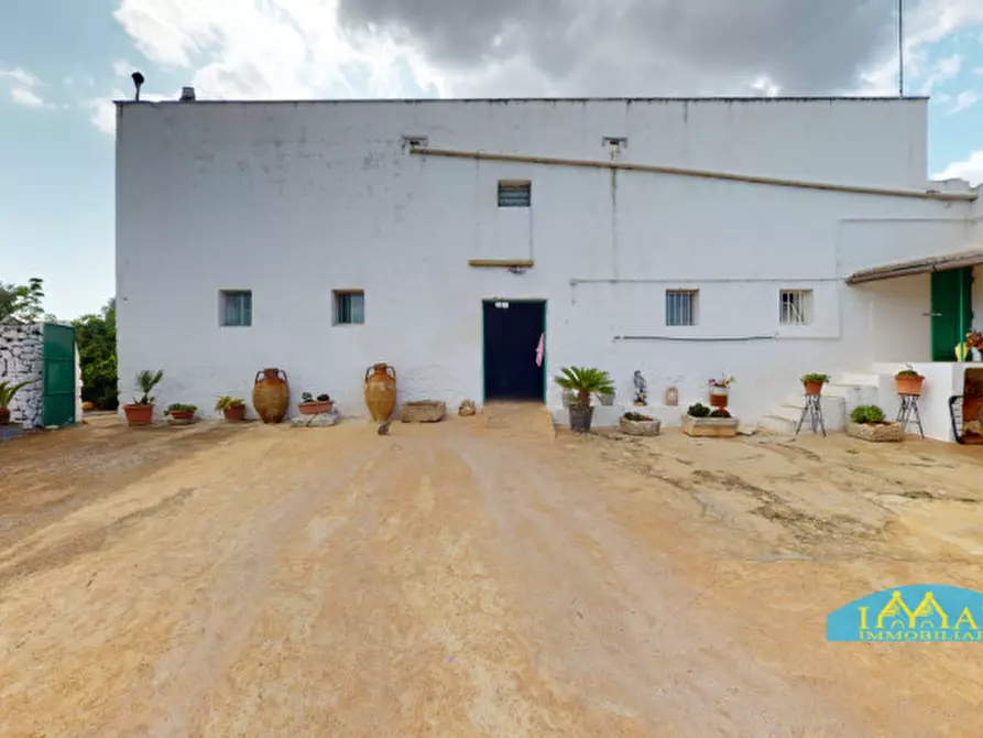 Immagine 27 di Rustico / casale in vendita  in Contrada Vizzo Cavallo a Francavilla Fontana