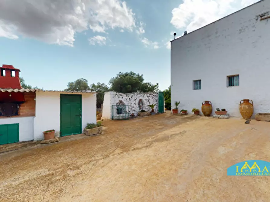 Immagine 28 di Rustico / casale in vendita  in Contrada Vizzo Cavallo a Francavilla Fontana