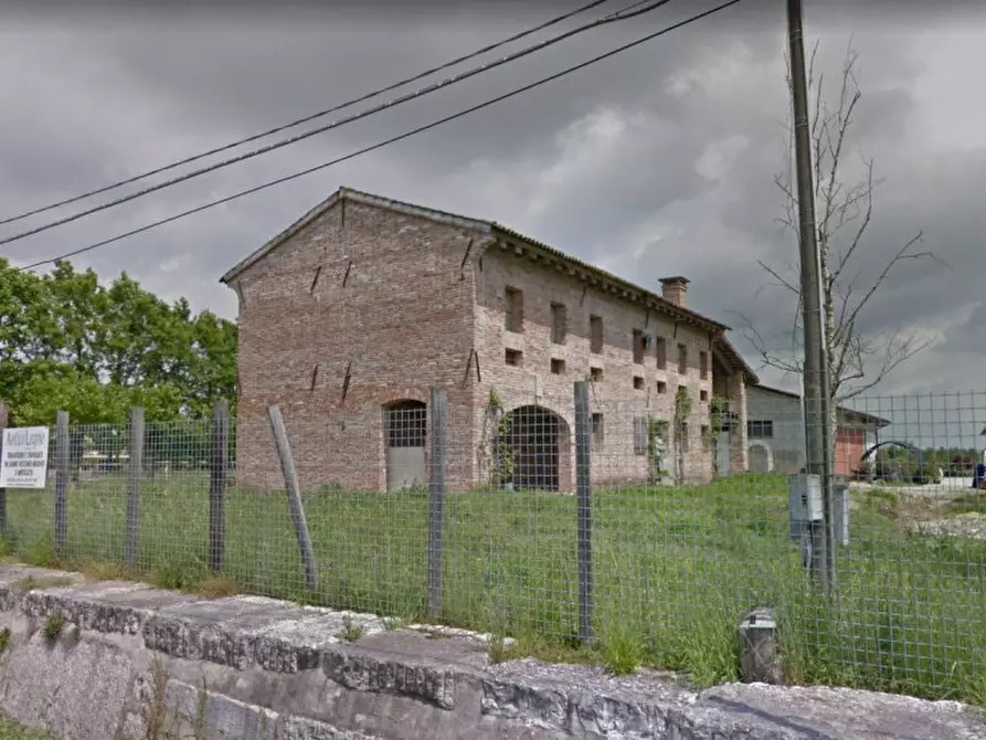 Immagine 1 di Casa indipendente in vendita  in Via Cerchiara a Resana