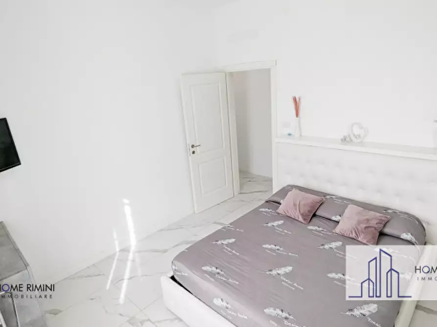 Immagine 4 di Appartamento in vendita  a Rimini