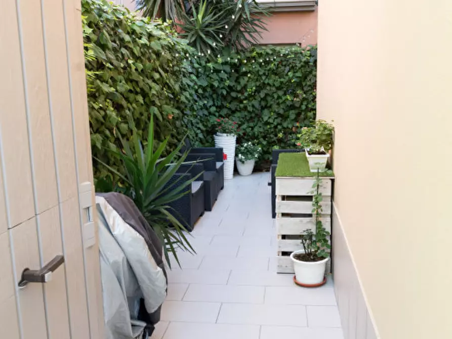 Immagine 8 di Appartamento in vendita  a Rimini